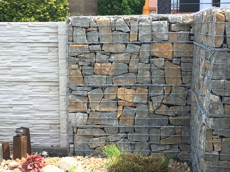 zahrady a nádvoří STAVBY ŠESTÁK