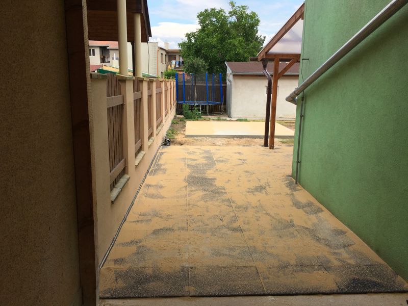 zahrady a nádvoří STAVBY ŠESTÁK