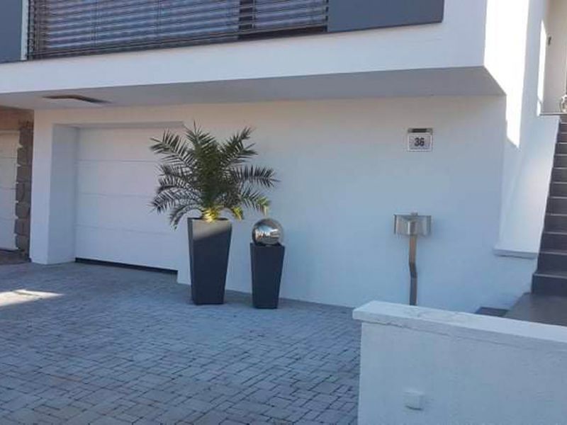 zahrady a nádvoří STAVBY ŠESTÁK